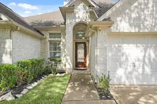 8315 Golden Harbour, Missouri City, TX 77459 - Photo 3