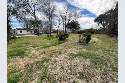 1700 Florida Street, Baytown, TX 77520 - Photo 3