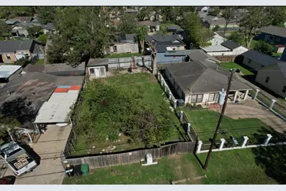 7007 Eagle Pass Street, Houston, TX 77020 - Photo 1