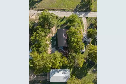 713 S Banks Street, Caldwell, TX 77836 - Photo 3