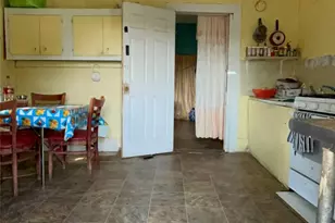 713 S Banks St, Caldwell, TX 77836 - Photo 5