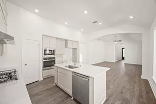 231 Navasota Narrows Ct, Conroe, TX 77304 - Photo 3