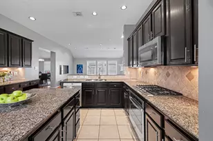 13931 Carrington Ln, Cypress, TX 77429 - Photo 11