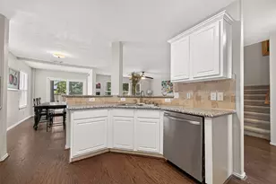 202 N Vesper Bend Cir, The Woodlands, TX 77382 - Photo 19