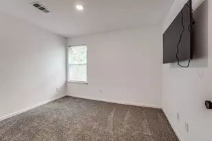 12721 Plummersville St, Houston, TX 77072 - Photo 17