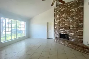 9506 Riverside Lodge Dr, Houston, TX 77083 - Photo 3