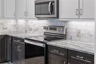 6804 Westview Dr, Houston, TX 77055 - Photo 9