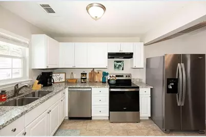 1407 E 35th Street, Houston, TX 77022 - Photo 11