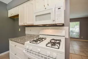 12335 Haroldson Forest Dr, Houston, TX 77044 - Photo 9