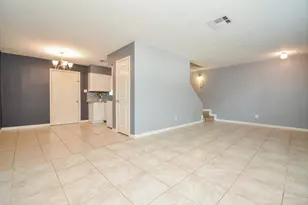 12335 Haroldson Forest Dr, Houston, TX 77044 - Photo 11