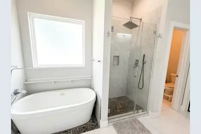 7904 N Main Street, Houston, TX 77022 - Photo 5