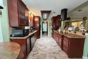 7109 Beechwood Dr, Angleton, TX 77515 - Photo 15