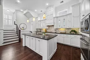 621 Rutland St, Houston, TX 77007 - Photo 3