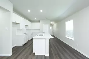 14119 Balcones Fault Ct, Willis, TX 77318 - Photo 5