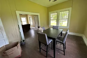 305 S 3rd St, Silsbee, TX 77656 - Photo 9