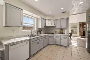 10615 White Fawn Dr, Houston, TX 77041 - Photo 19