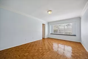 2719 Durban Dr, Houston, TX 77043 - Photo 13