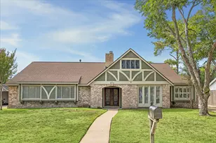 2719 Durban Dr, Houston, TX 77043 - Photo 1