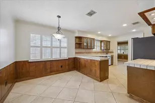 2719 Durban Dr, Houston, TX 77043 - Photo 7