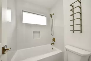 1302 Wickshire Ln, Houston, TX 77043 - Photo 33