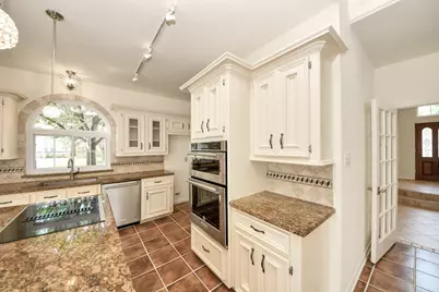 1302 Wickshire Lane, Houston, TX 77043 - Photo 25