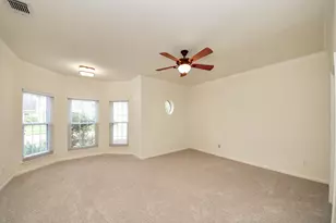 1302 Wickshire Ln, Houston, TX 77043 - Photo 13