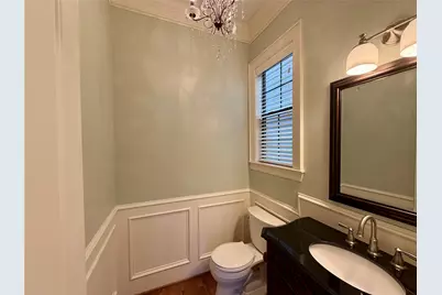 2710 Nicholson Street, Houston, TX 77008 - Photo 13