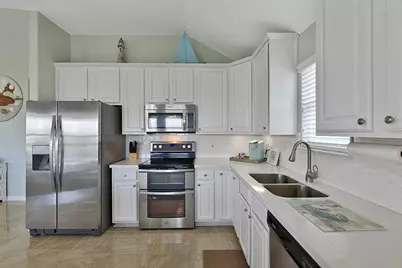 23178 Fresca Street, Galveston, TX 77554 - Photo 9