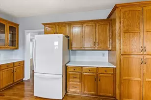 7911 Barry Ave, Hitchcock, TX 77563 - Photo 9