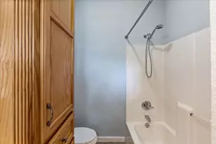 7911 Barry Ave, Hitchcock, TX 77563 - Photo 19