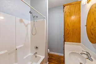 7911 Barry Ave, Hitchcock, TX 77563 - Photo 21