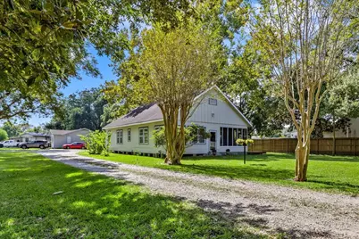 7911 Barry Avenue, Hitchcock, TX 77563 - Photo 29