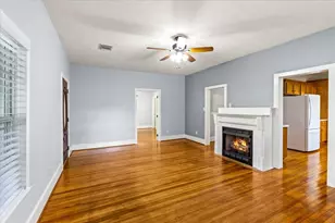 7911 Barry Ave, Hitchcock, TX 77563 - Photo 3