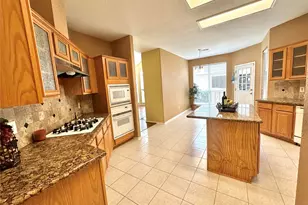 3911 Clarestone Dr, Pearland, TX 77584 - Photo 5