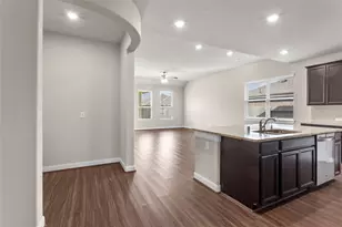 2532 Dunsmore Oak Dr, Pearland, TX 77089 - Photo 7