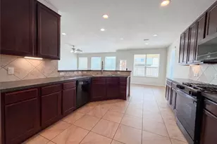 16803 W Whimbrel Cir, Conroe, TX 77385 - Photo 11