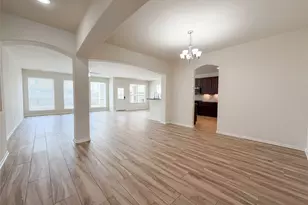 16803 W Whimbrel Cir, Conroe, TX 77385 - Photo 5