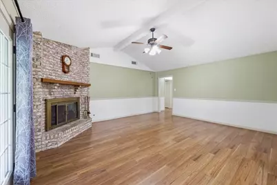 3210 Lancelot, Orange, TX 77630 - Photo 5