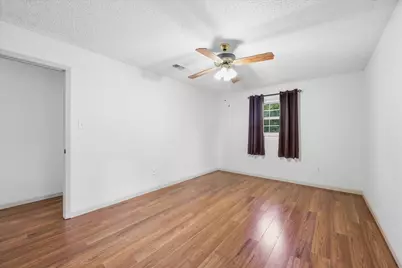 3210 Lancelot, Orange, TX 77630 - Photo 11
