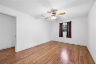 3210 Lancelot, Orange, TX 77630 - Photo 11