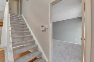 6345 Cattails Ln, Houston, TX 77035 - Photo 9