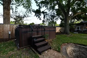 9102 Meaux Dr, Houston, TX 77031 - Photo 39