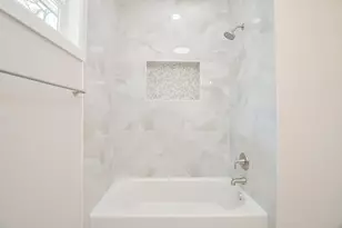 4333 Harby St, Houston, TX 77023 - Photo 27