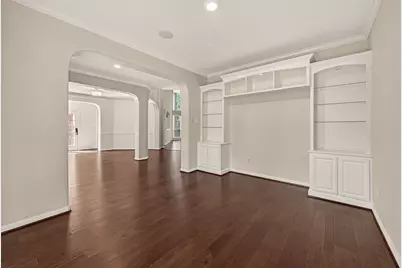 8110 Clearwater Crossing, Humble, TX 77396 - Photo 5