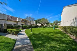 3206 Windchase Blvd, Houston, TX 77082 - Photo 3