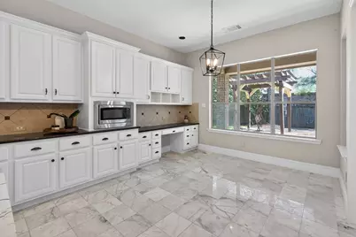 10 Almondell Court, Magnolia, TX 77354 - Photo 9