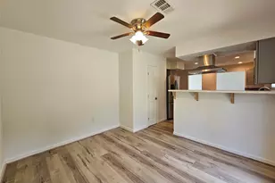 5119 Bayou Dr, Dickinson, TX 77539 - Photo 9