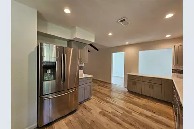 5119 Bayou Drive, Dickinson, TX 77539 - Photo 7