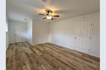 5119 Bayou Drive, Dickinson, TX 77539 - Photo 17