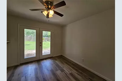 5119 Bayou Drive, Dickinson, TX 77539 - Photo 11